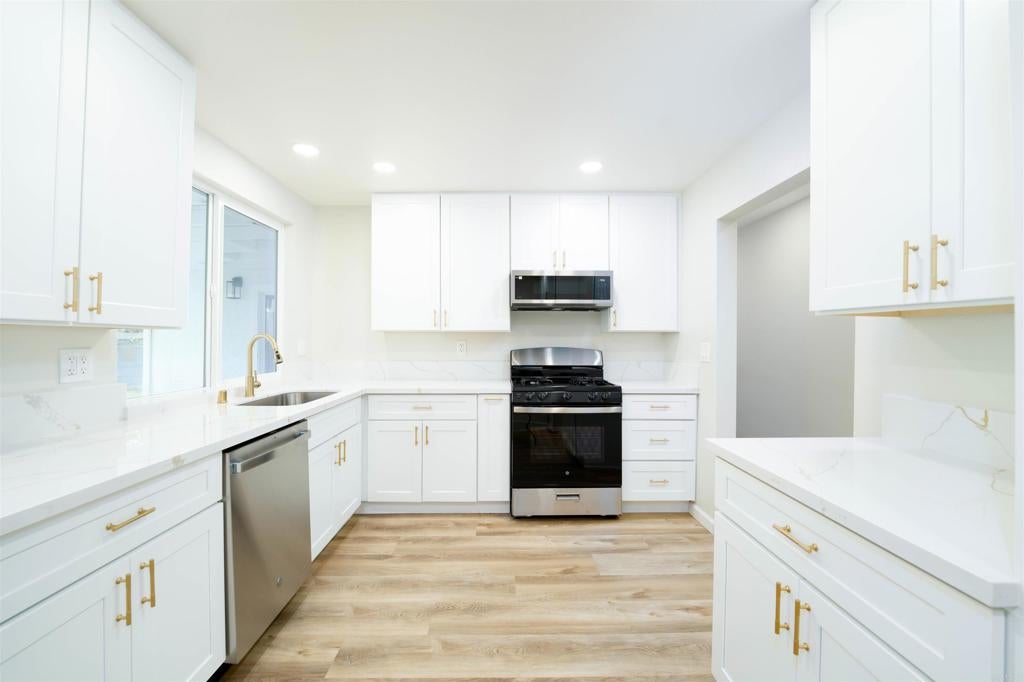 1758 Manor Drive