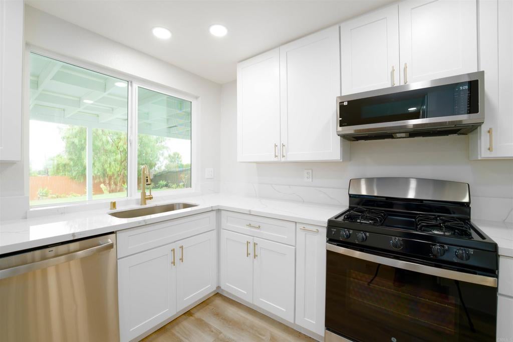 1758 Manor Drive