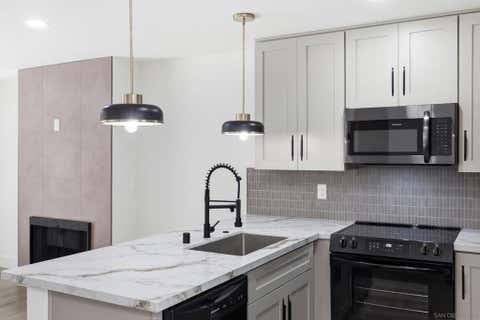 Photo of 2260 Worden St St #5, San Diego, CA 92107 (MLS # 260017353SD)