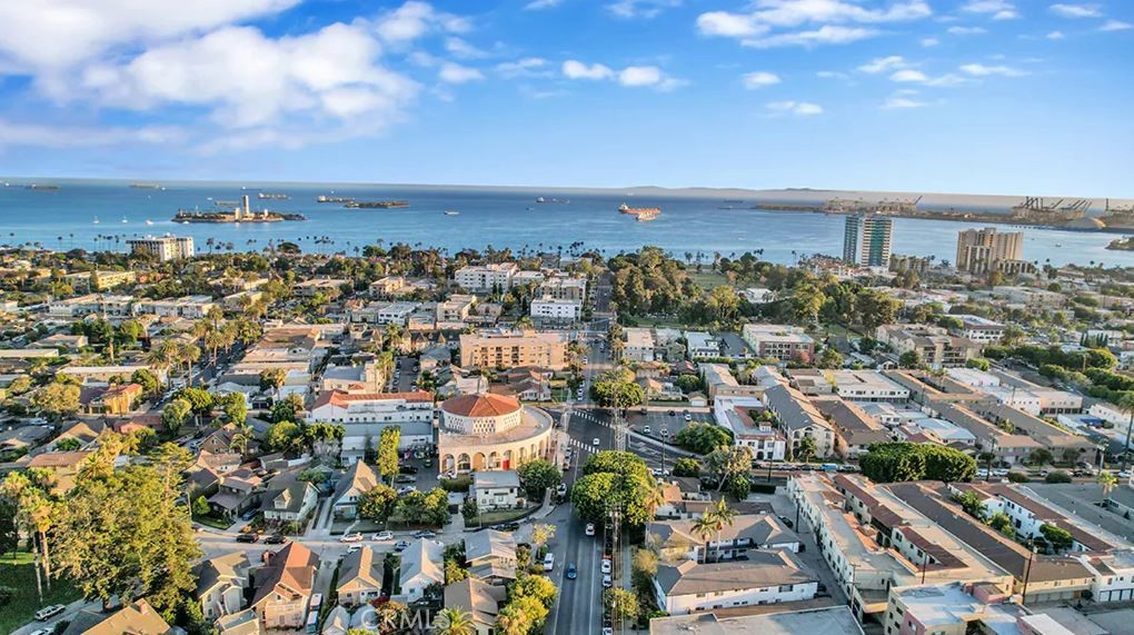 Alamitos Beach (AB) - Residential Income