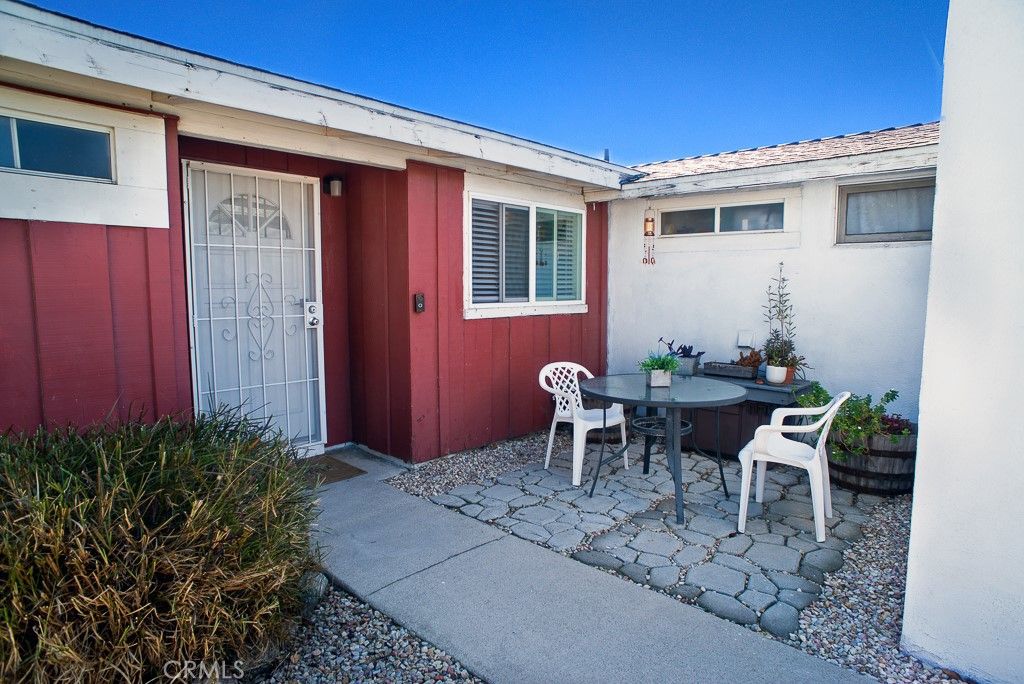 Photo of 13232 Desmond Street, Pacoima, CA 91331 (MLS # SR25263956)