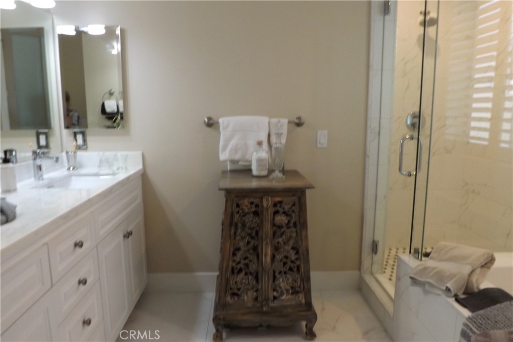 Corona del Mar North of PCH (CNHW) - Residential