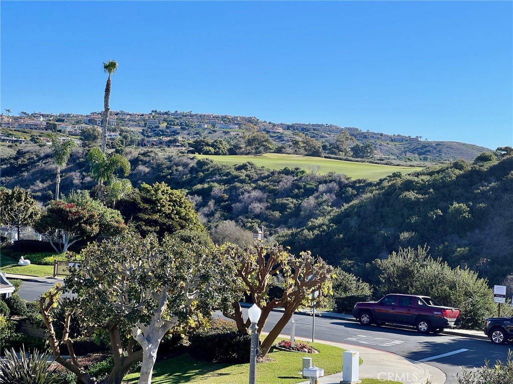 Corona del Mar North of PCH (CNHW) - Residential