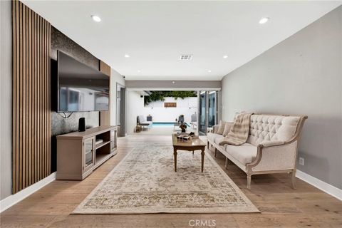 Photo of 4912 Alonzo Avenue, Encino, CA 91316 (MLS # OC26064642)