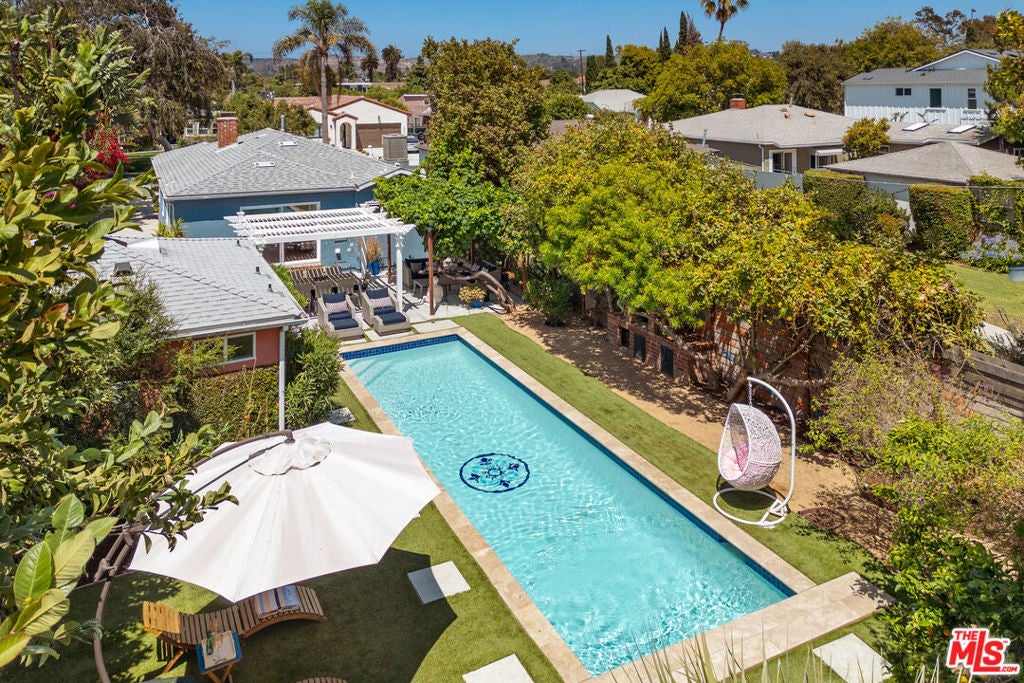 Photo of 4931 Coolidge Avenue, Los Angeles, CA 90230 (MLS # 26997321)