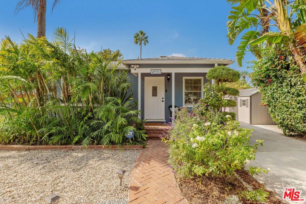Photo of 4931 Coolidge Avenue, Los Angeles, CA 90230 (MLS # 26997321)