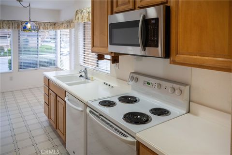 Tiny photo for 4208 Village 4 Vlg, Camarillo, CA 93012 (MLS # SB25264943)