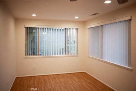 Tiny photo for 4208 Village 4 Vlg, Camarillo, CA 93012 (MLS # SB25264943)