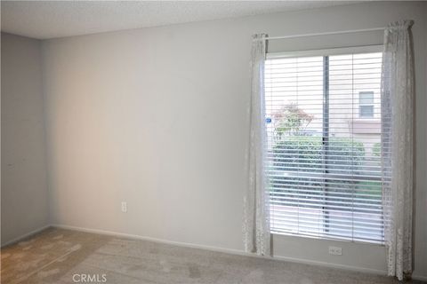 Tiny photo for 4208 Village 4 Vlg, Camarillo, CA 93012 (MLS # SB25264943)