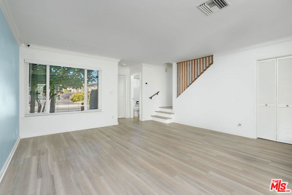 Studio City Villas - Residential