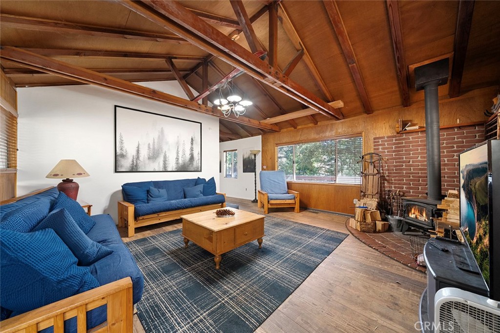 330 Canyon Drive