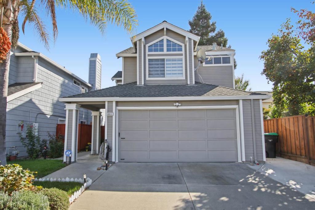 2211 Oakland Avenue