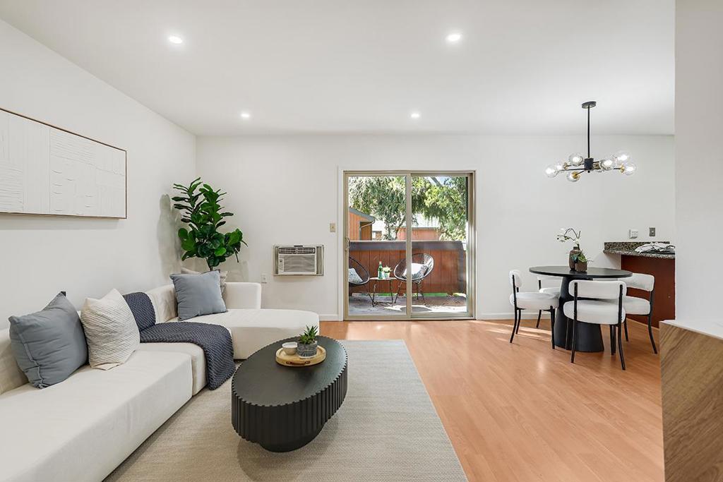 38623 Cherry Lane 207