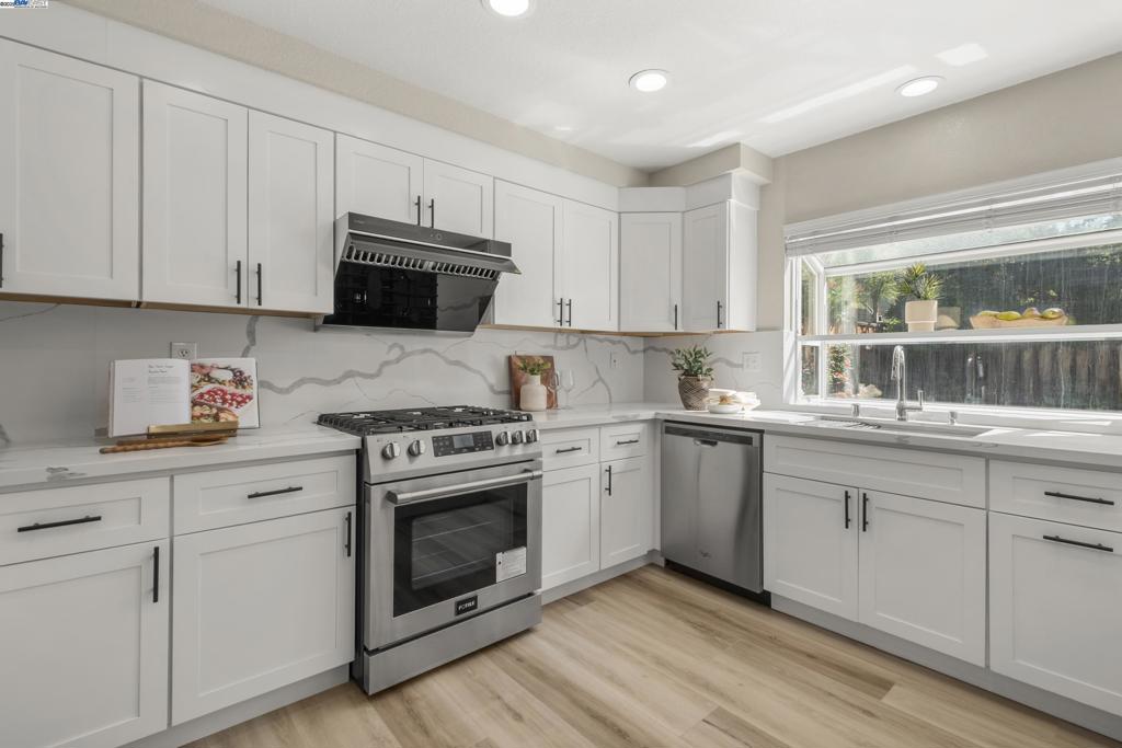 BENT CREEK ESTS - Residential