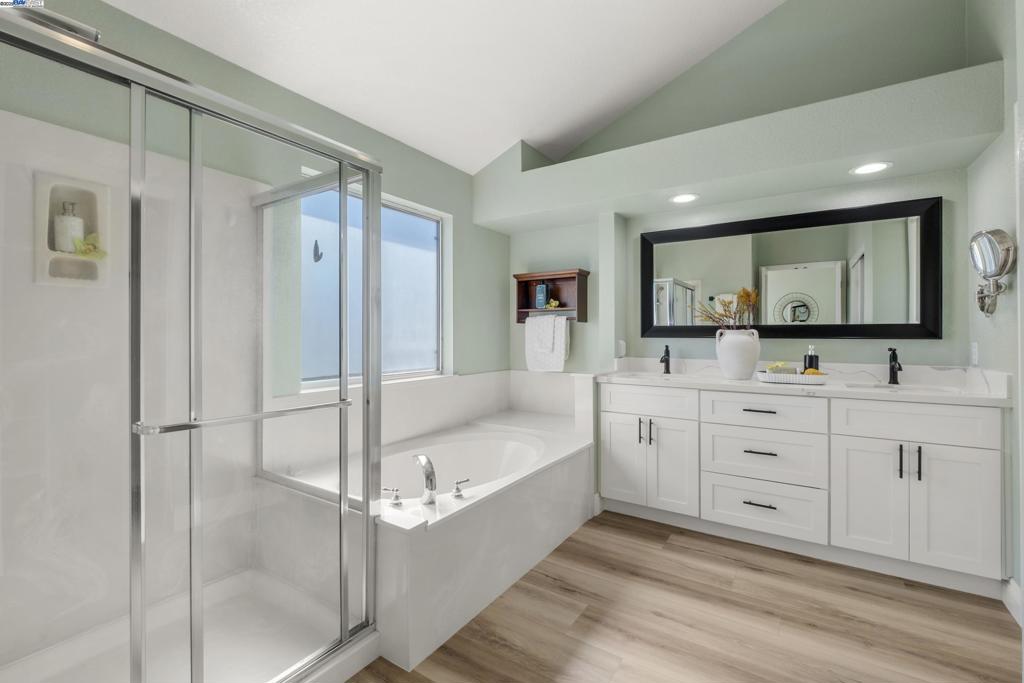 BENT CREEK ESTS - Residential