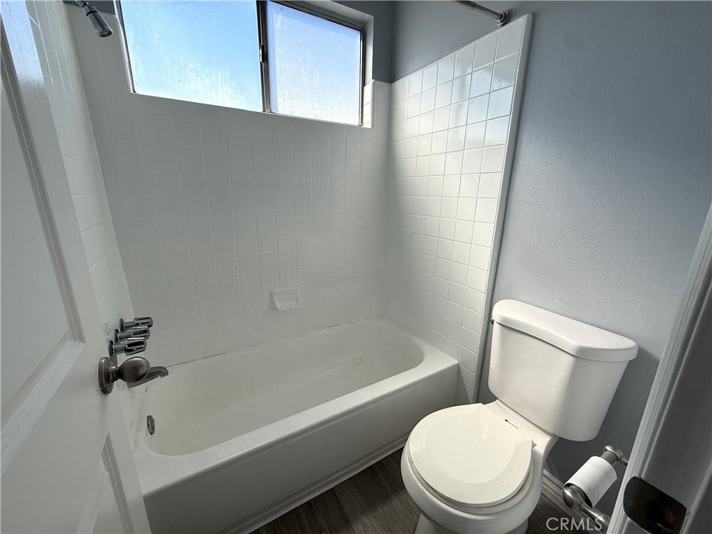 16111 Prairie Avenue 107