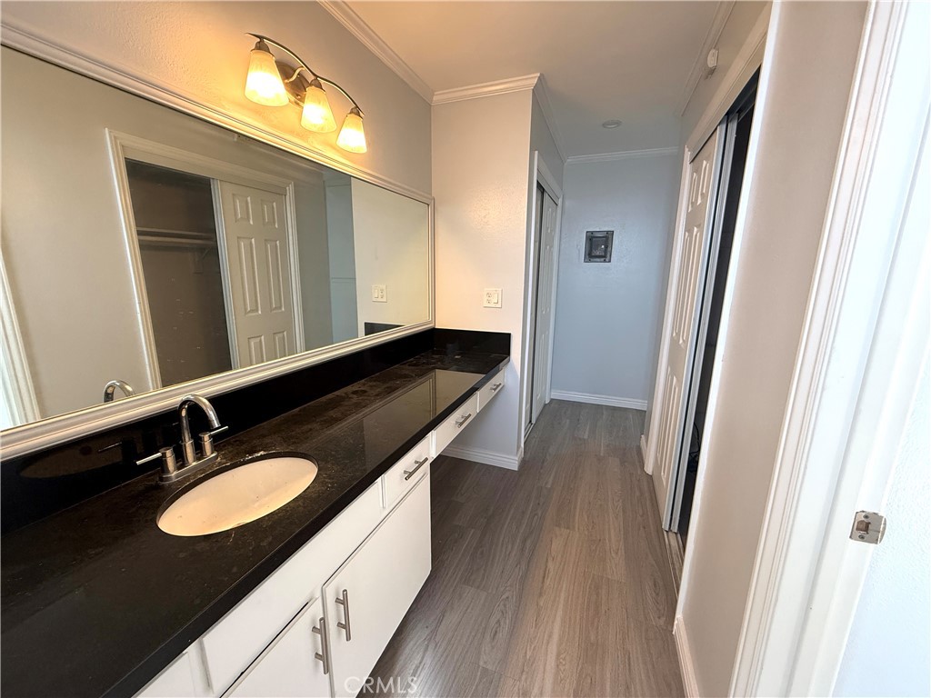 16111 Prairie Avenue 107