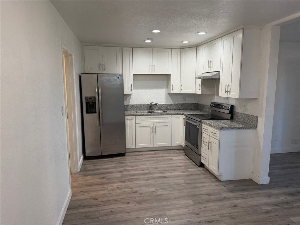 Photo of 1010 W Macarthur Boulevard #147, Santa Ana, CA 92707 (MLS # OC25267476)