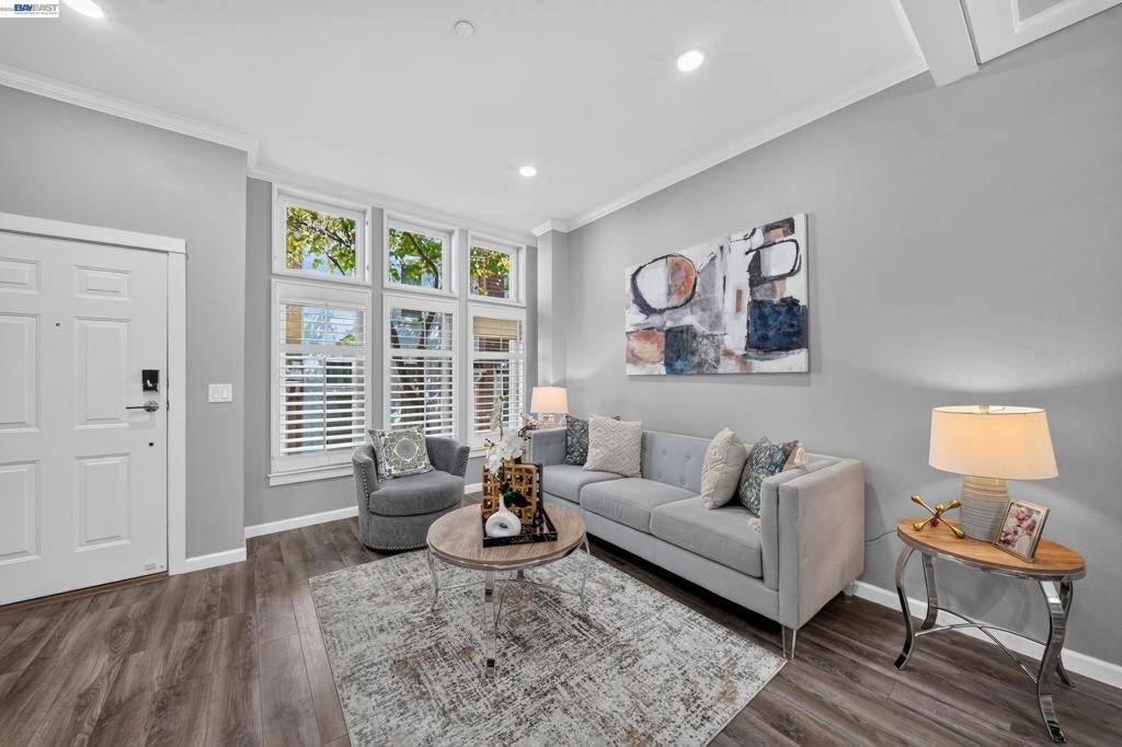 Photo of 206 Grayson Ter TER, San Jose, CA 95126 (MLS # 41147707)
