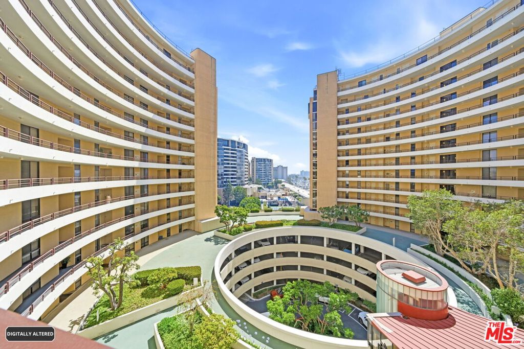4265 Marina City Drive 501