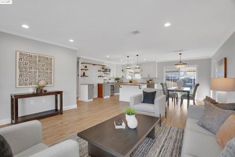 Photo of 1166 Hibiscus Way Way, Livermore, CA 94551 (MLS # 41117967)