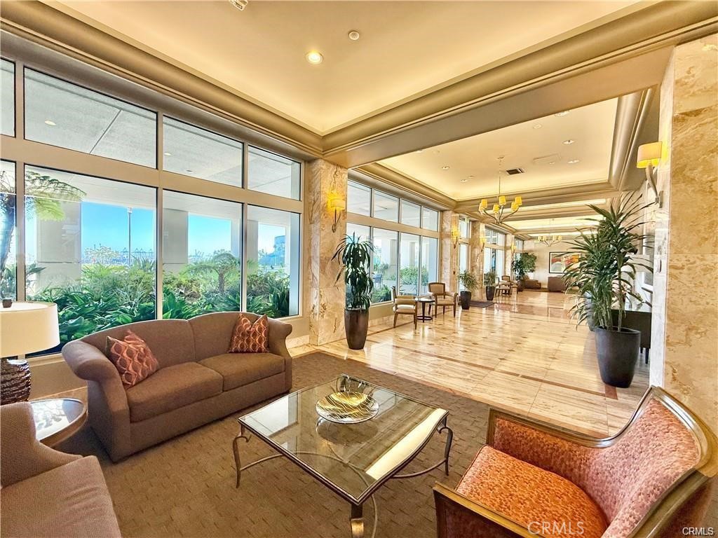 Downtown (DT) - Residential Lease