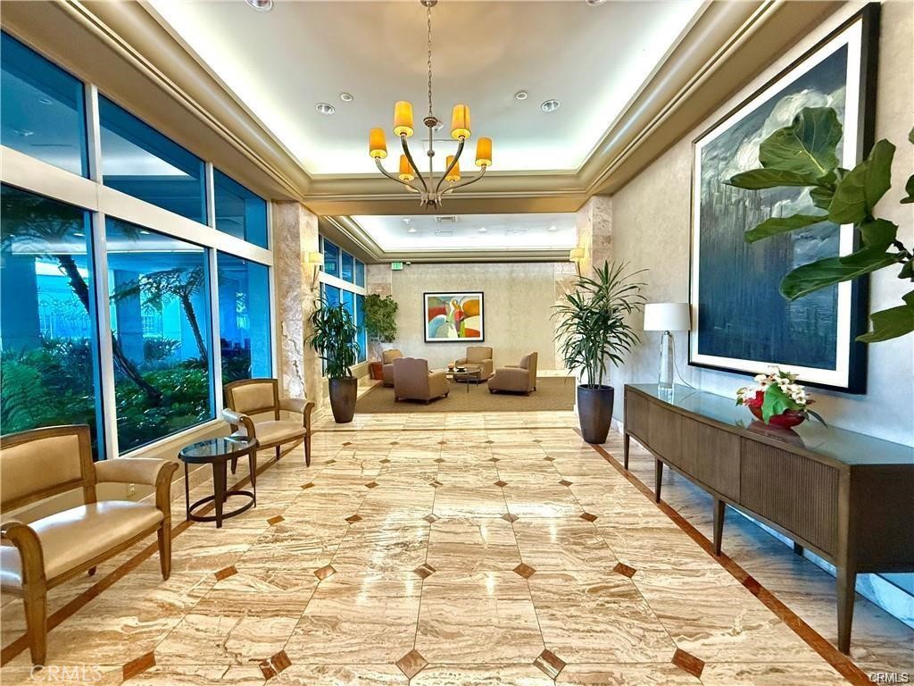 Downtown (DT) - Residential Lease