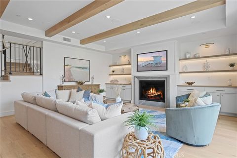 Photo of 1509 Chestnut Avenue, Manhattan Beach, CA 90266 (MLS # SB25189029)