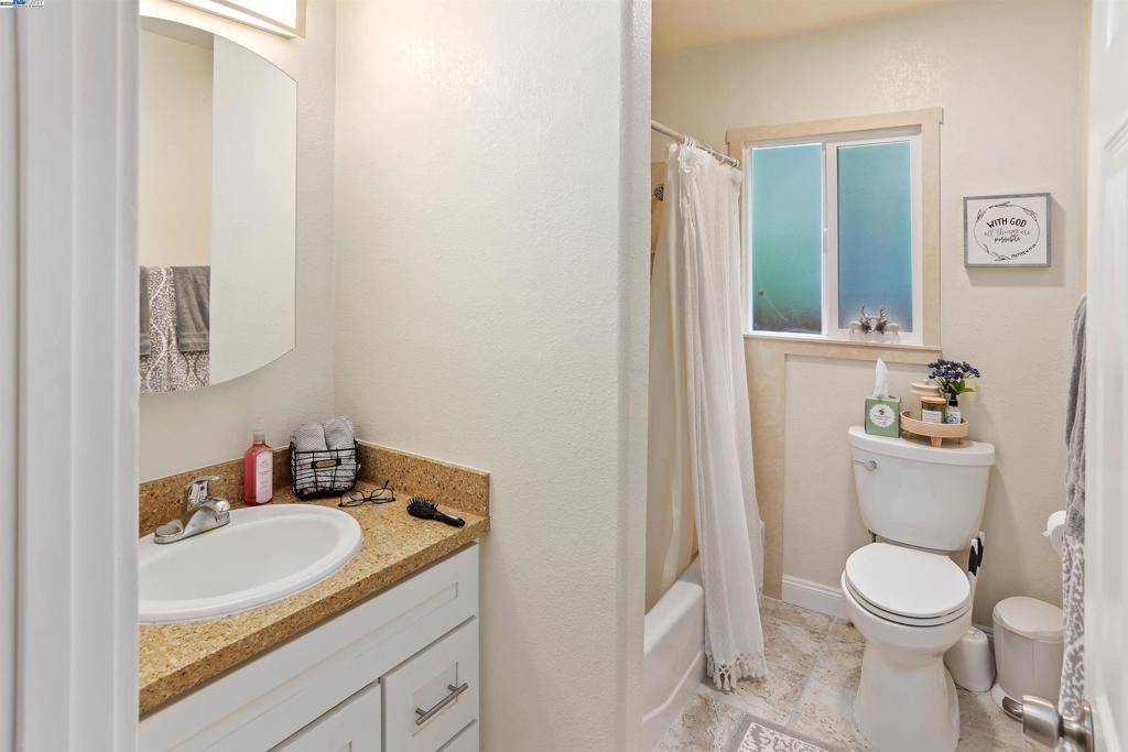ALAMEDA - Residential Income