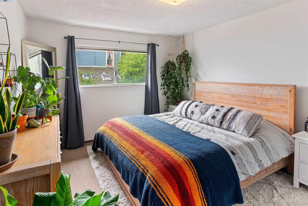 ALAMEDA - Residential Income