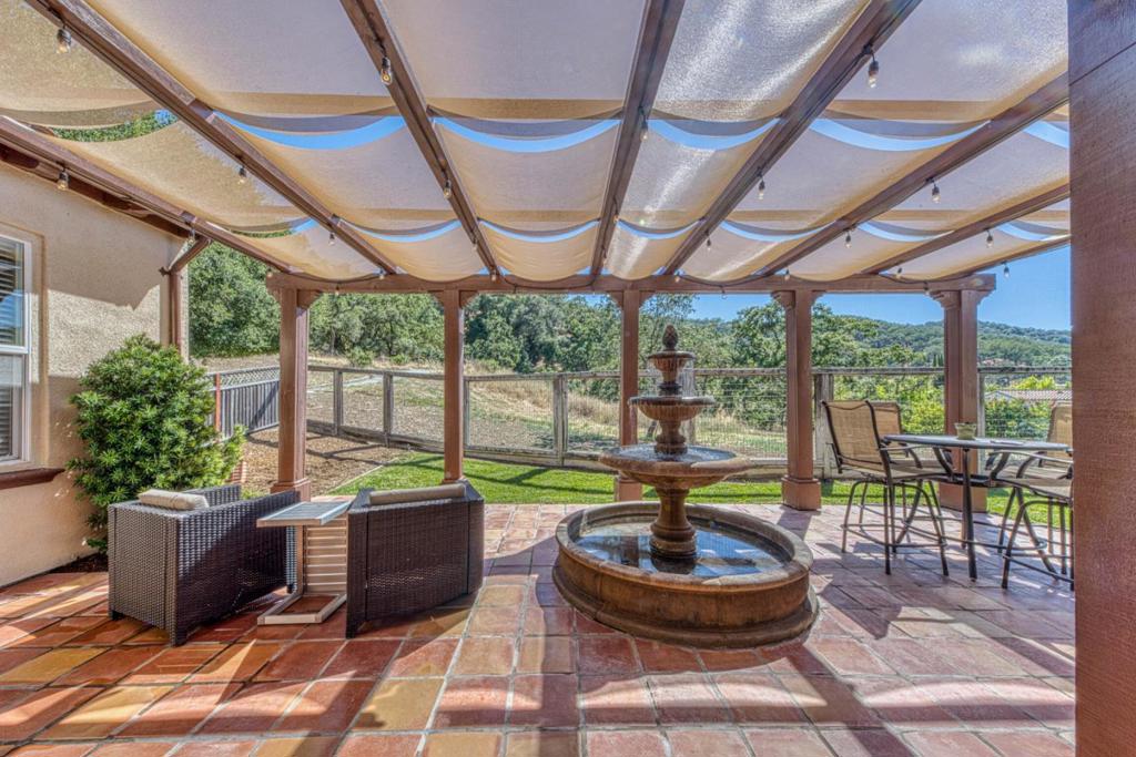 7271 Eagle Ridge Drive