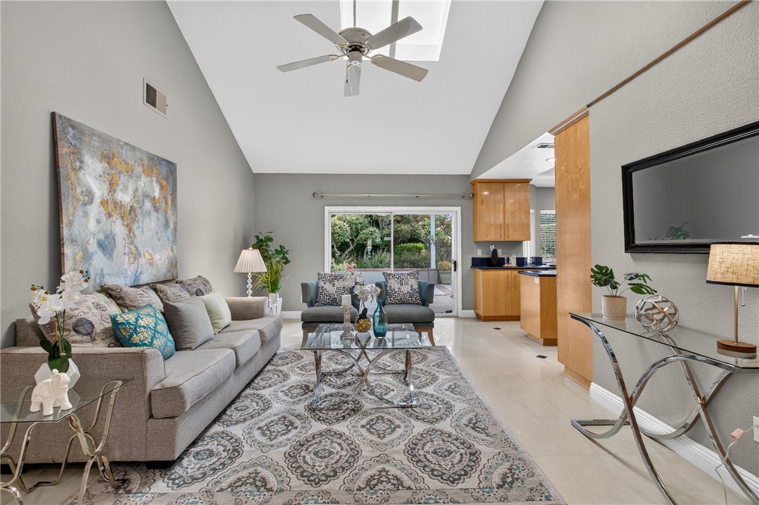 10 E Trenton, Irvine CA 92620 - Photo 6