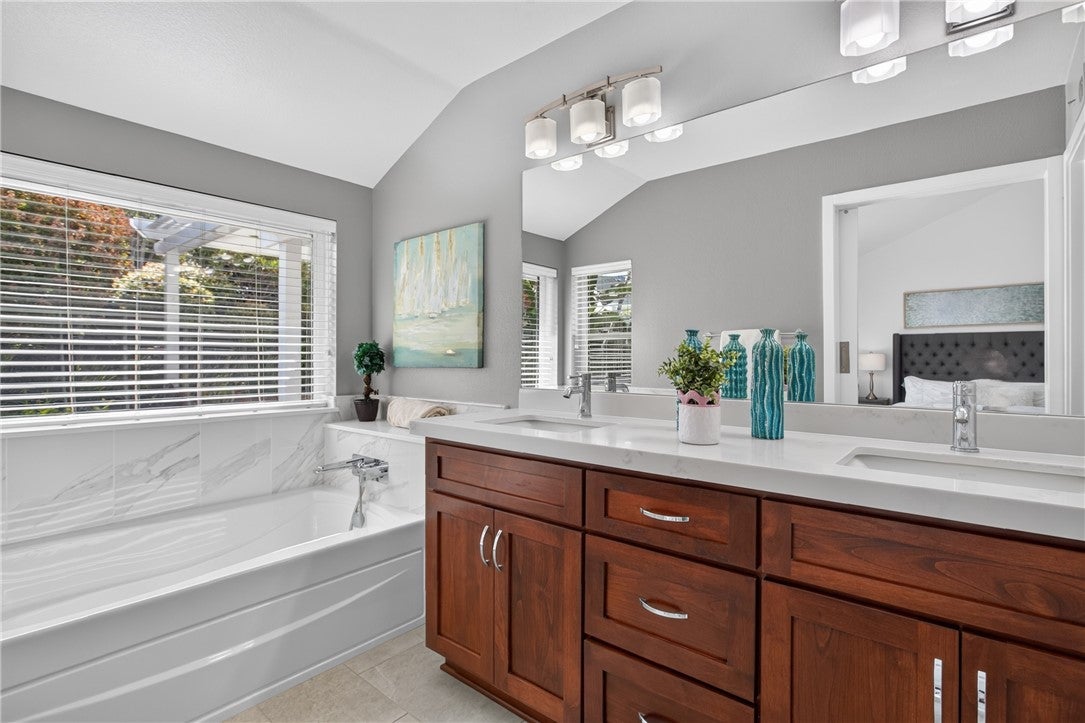 10 E Trenton, Irvine CA 92620 - Photo 23