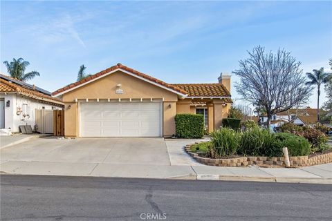 Photo of 40160 Calle Yorba Vis, Murrieta, CA 92562 (MLS # SW26059204)