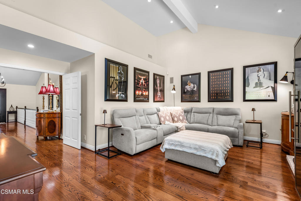 Los Robles Fairways Estate-379 - 1004112 - Residential