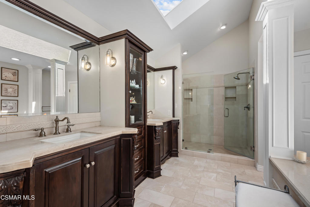 Los Robles Fairways Estate-379 - 1004112 - Residential