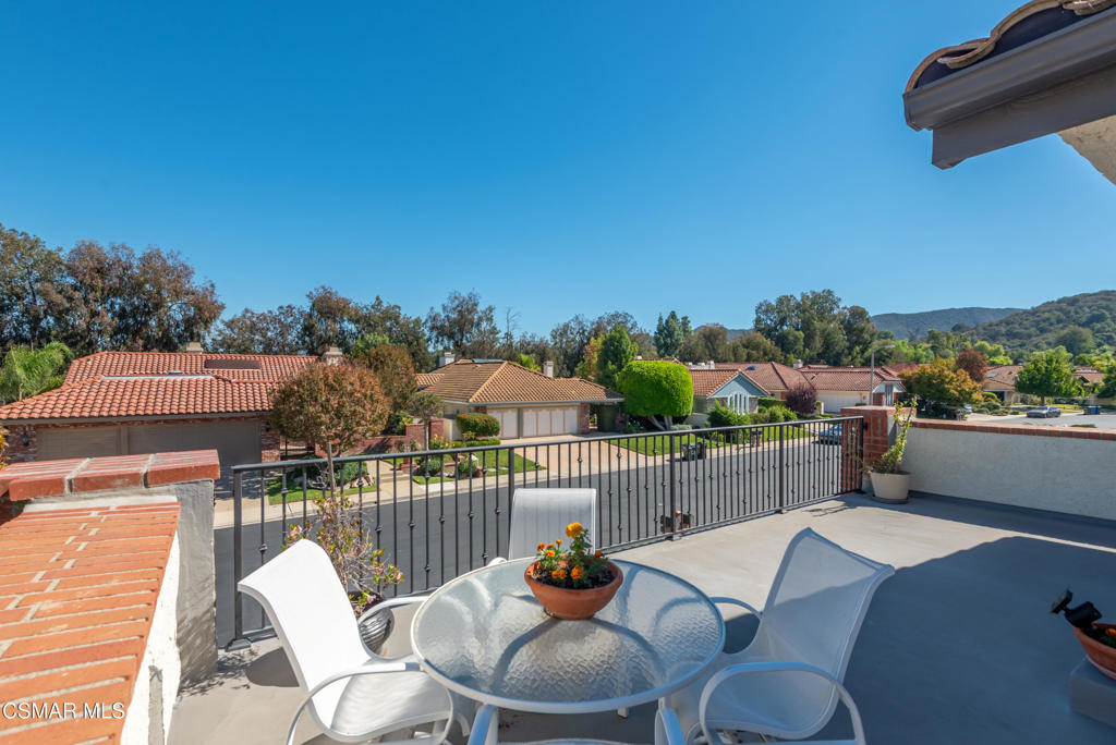 Los Robles Fairways Estate-379 - 1004112 - Residential