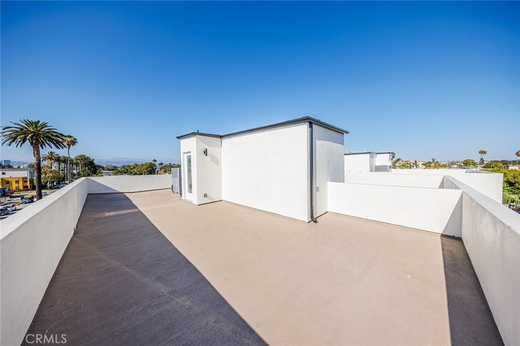 2938 S Sycamore