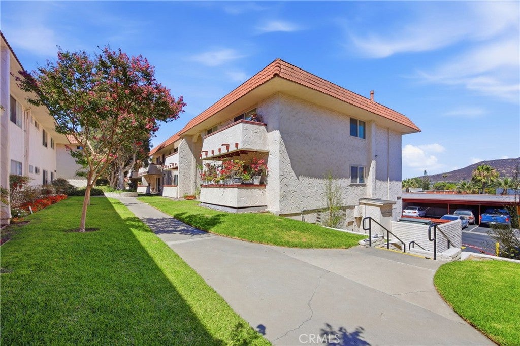 8609 Lake Murray BLVD 11, San Diego CA 92119