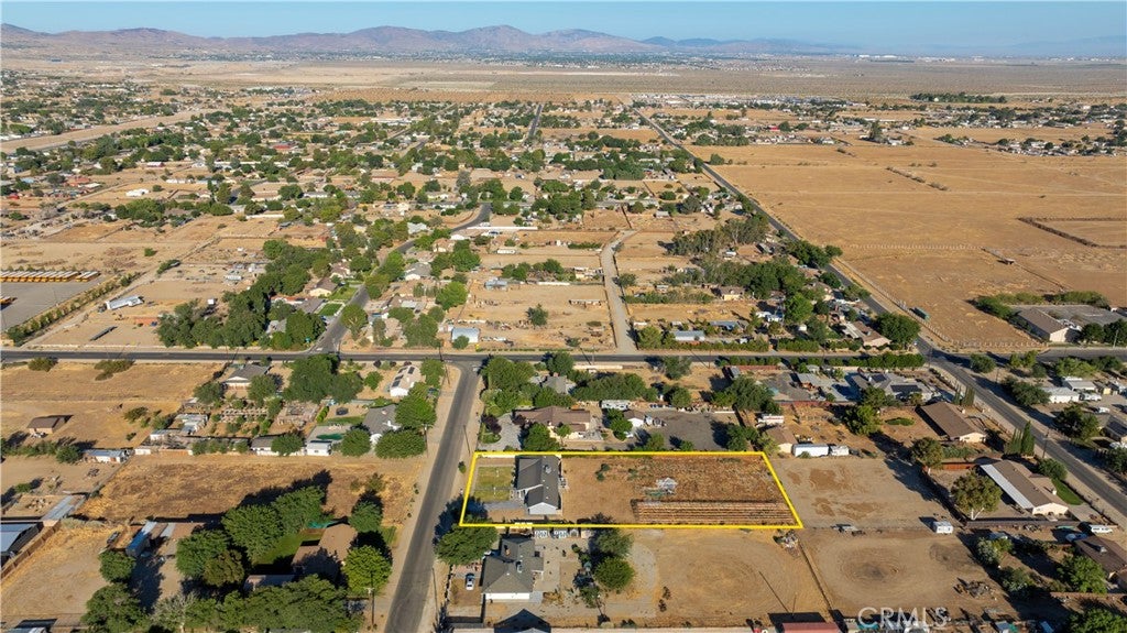 10031 E Avenue R10