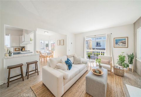 Photo of 333 28th Street, Hermosa Beach, CA 90254 (MLS # SB26041377)