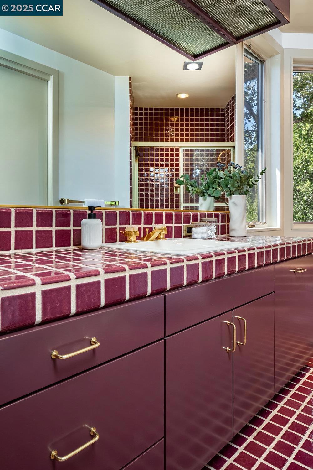 UPPER HAPPY VLY - Residential