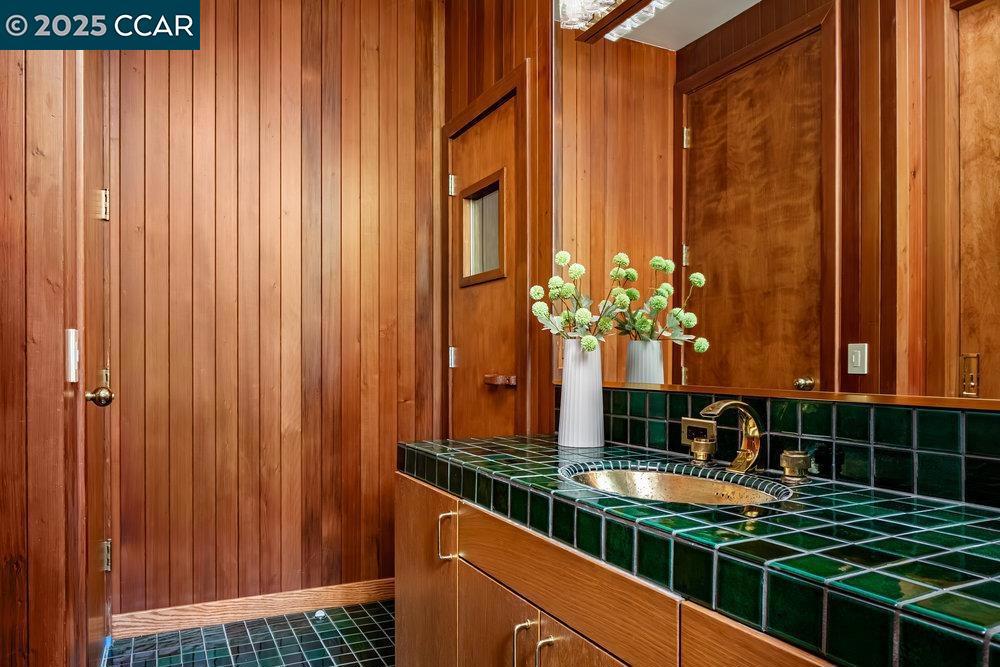 UPPER HAPPY VLY - Residential