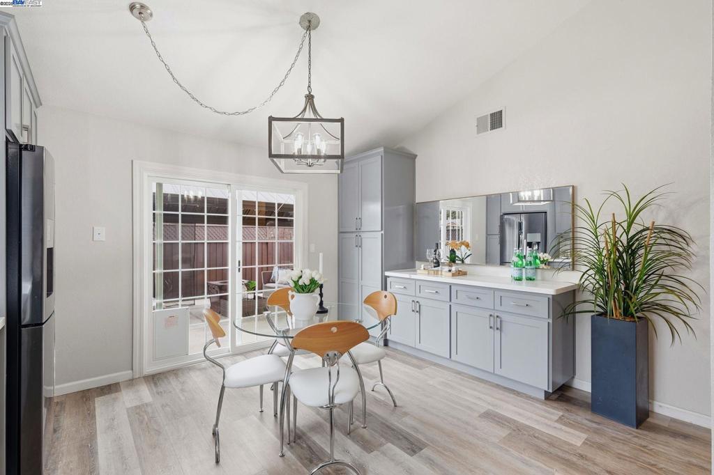 NORTH GATE - Residential