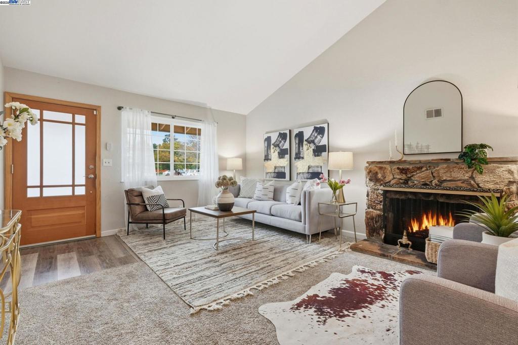 NORTH GATE - Residential