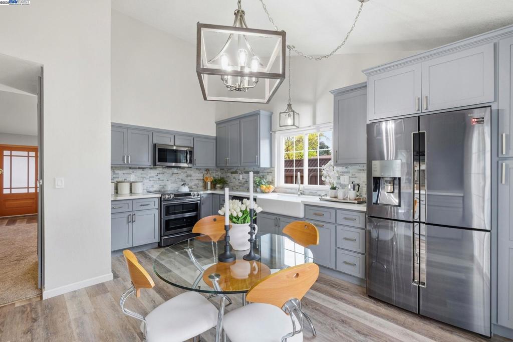 NORTH GATE - Residential