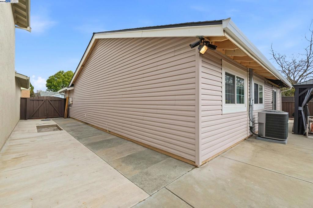 NORTH GATE - Residential