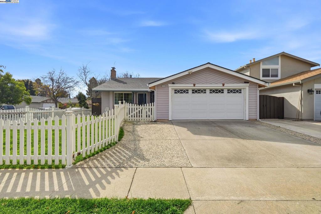 NORTH GATE - Residential