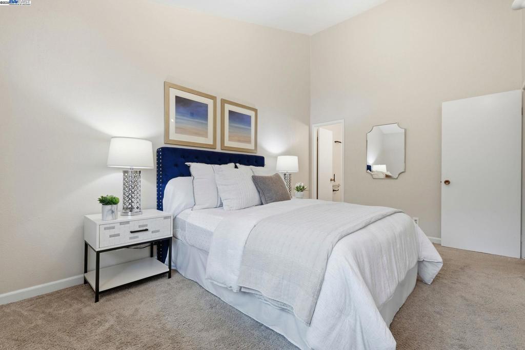 NORTH GATE - Residential