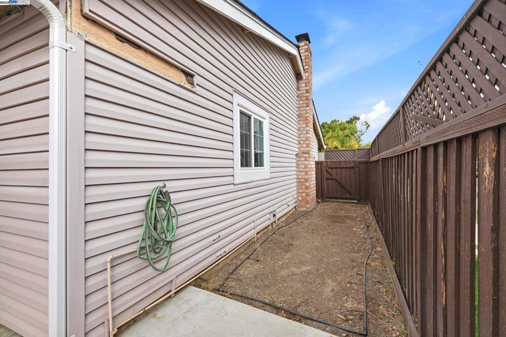 NORTH GATE - Residential